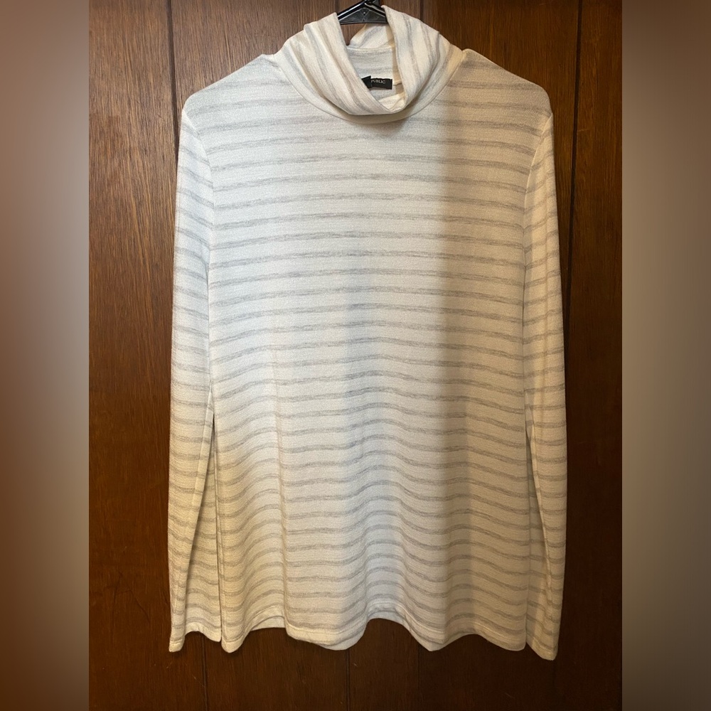 Stripped Long Sleeve Turtleneck